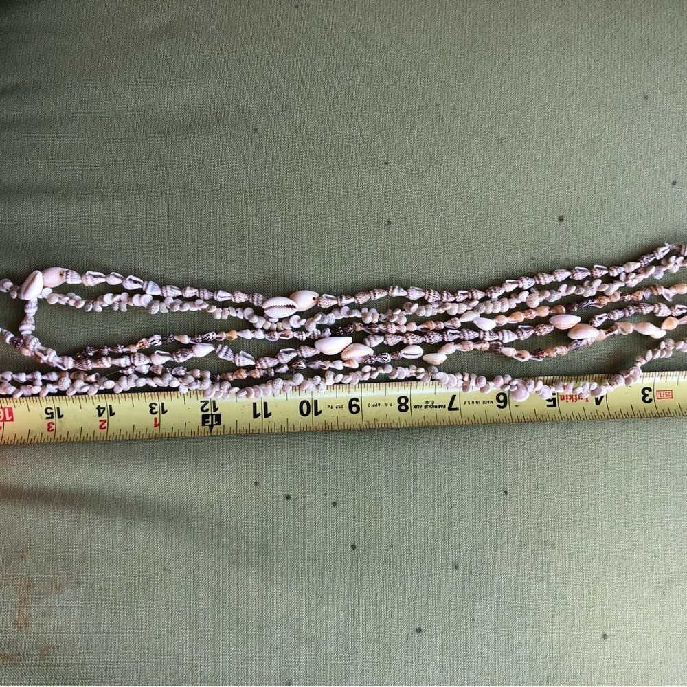 Shell necklaces two - Picture 7 of 8